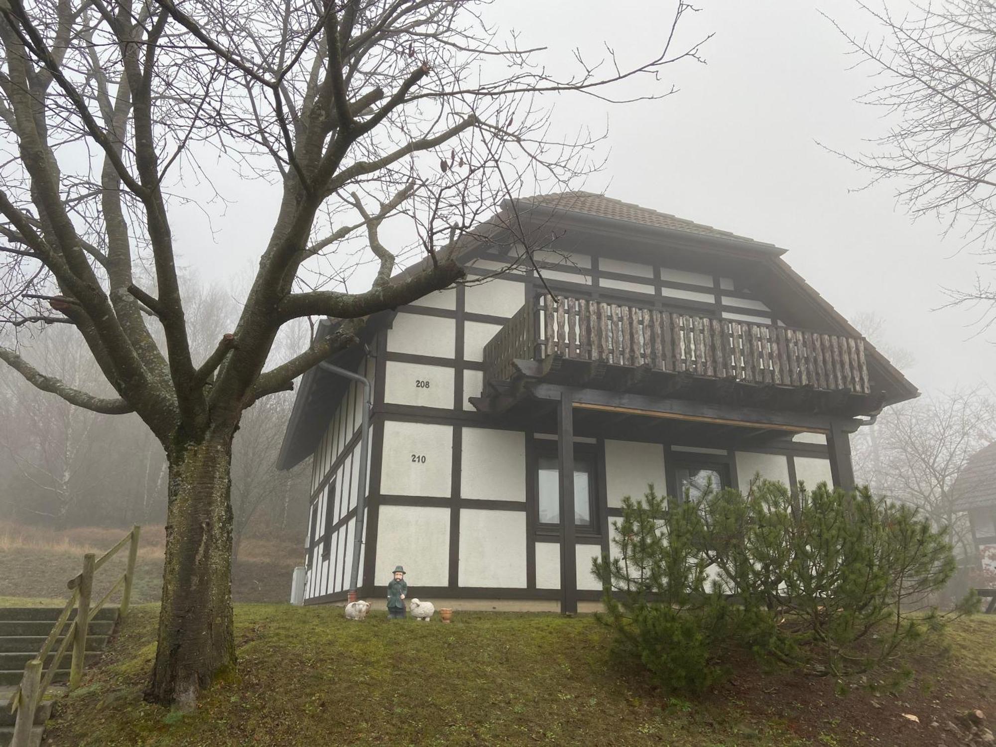 Ferienwohnung Mimo direkt am Waldrand Frankenau Exterior foto